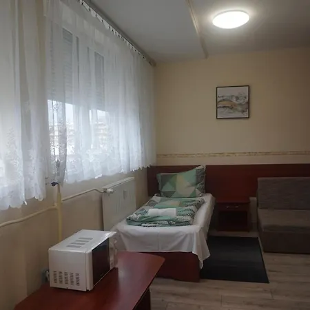 Uezlethaz Panzio Ajka