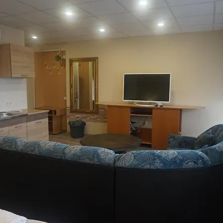 Hotel Uezlethaz Panzio 2*