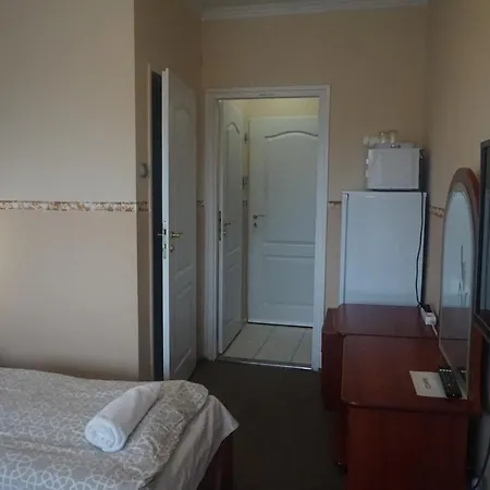 üzletház Panzió Hotel 2*