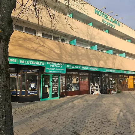 Uezlethaz Panzio 2* Ajka