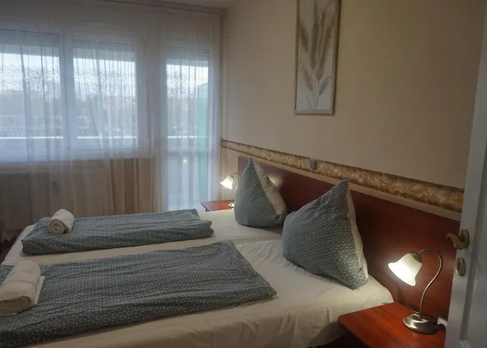 Uezlethaz Panzio Ajka