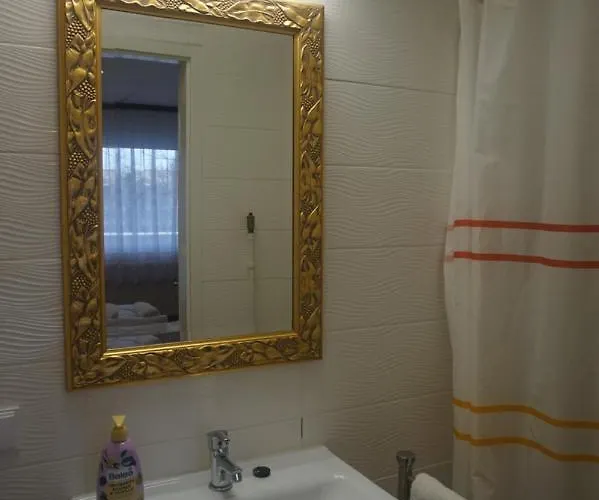 üzletház Panzió 2* Ajka