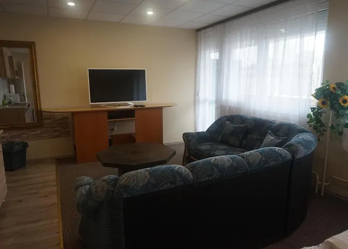 Hotel üzletház Panzió